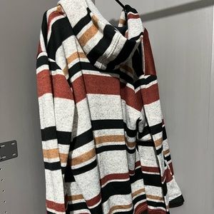 Maurice’s XXL 2X Cardigan / Housecoat
